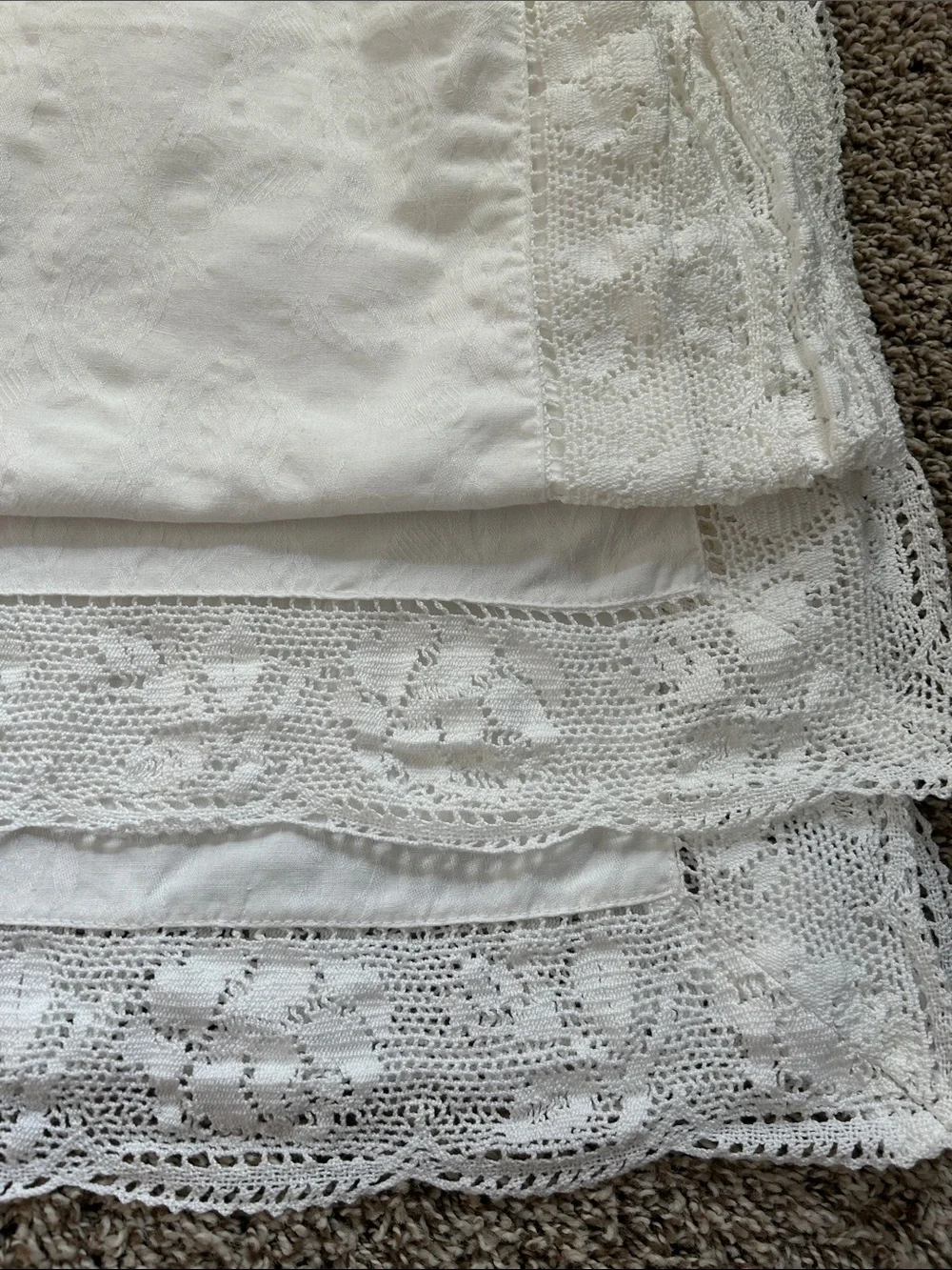 NWOT Vintage Simply Shabby Chic White Crochet Lace Table Cloth | Rectangle